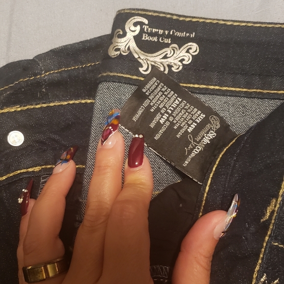 Stunning Jeans - Picture 4 of 4